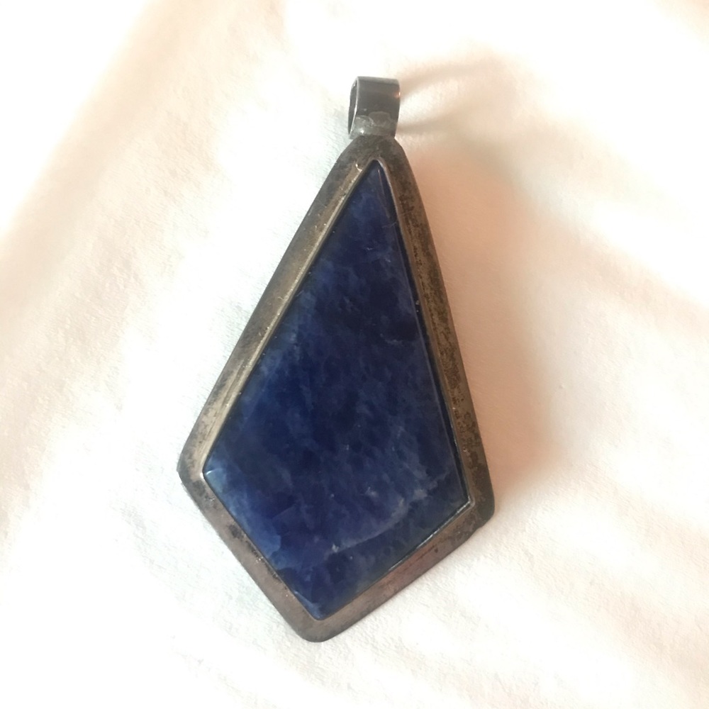 Lapis lazuli silver pendant